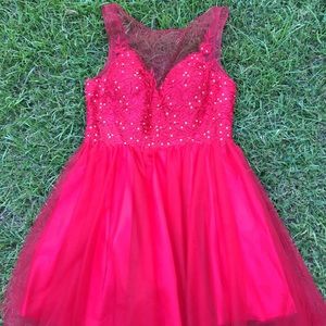 Red homecoming dress size large